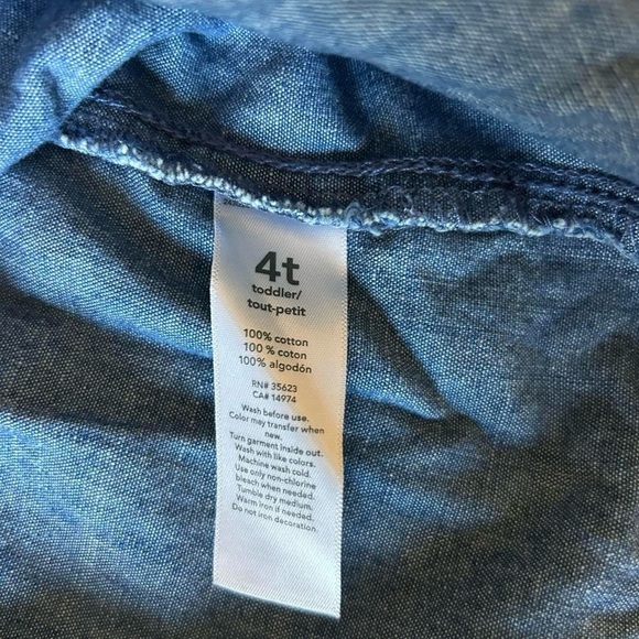 Like New Carter’s 100% Cotton Chambray Button-Down Shirt 4T Boys - Fun Design - Picture 6 of 6